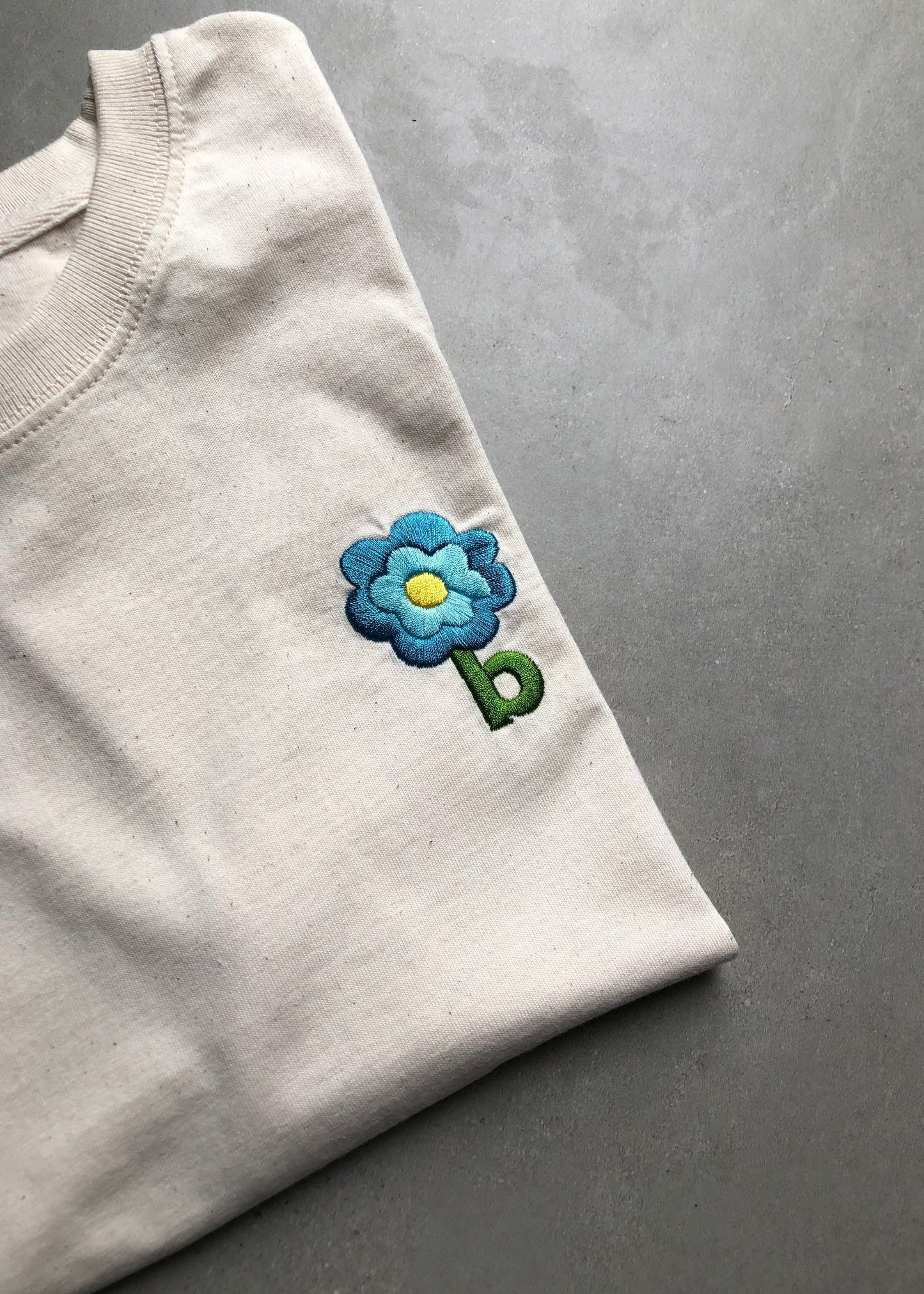 Le t-shirt Fleur de b